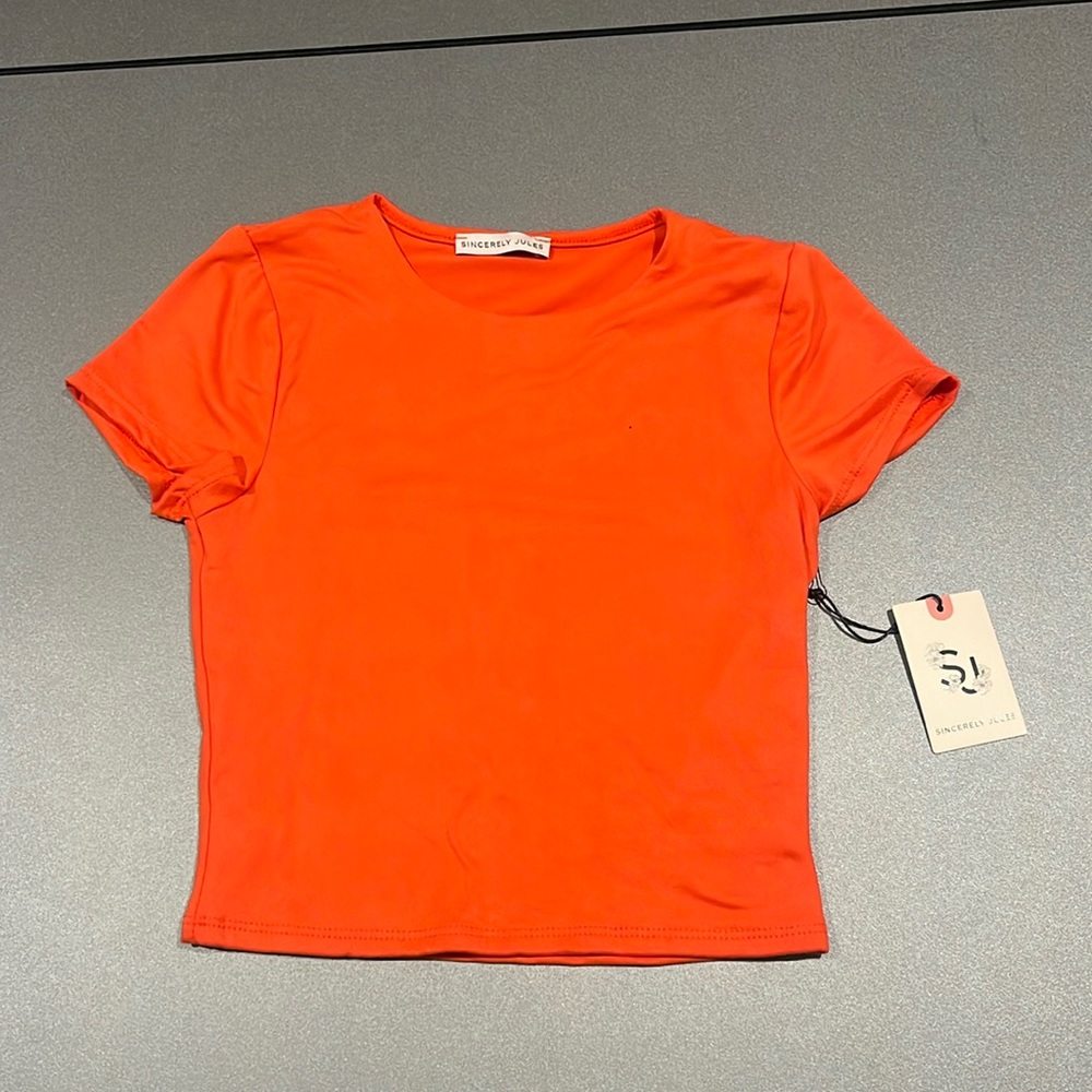 Red Cropped Tee